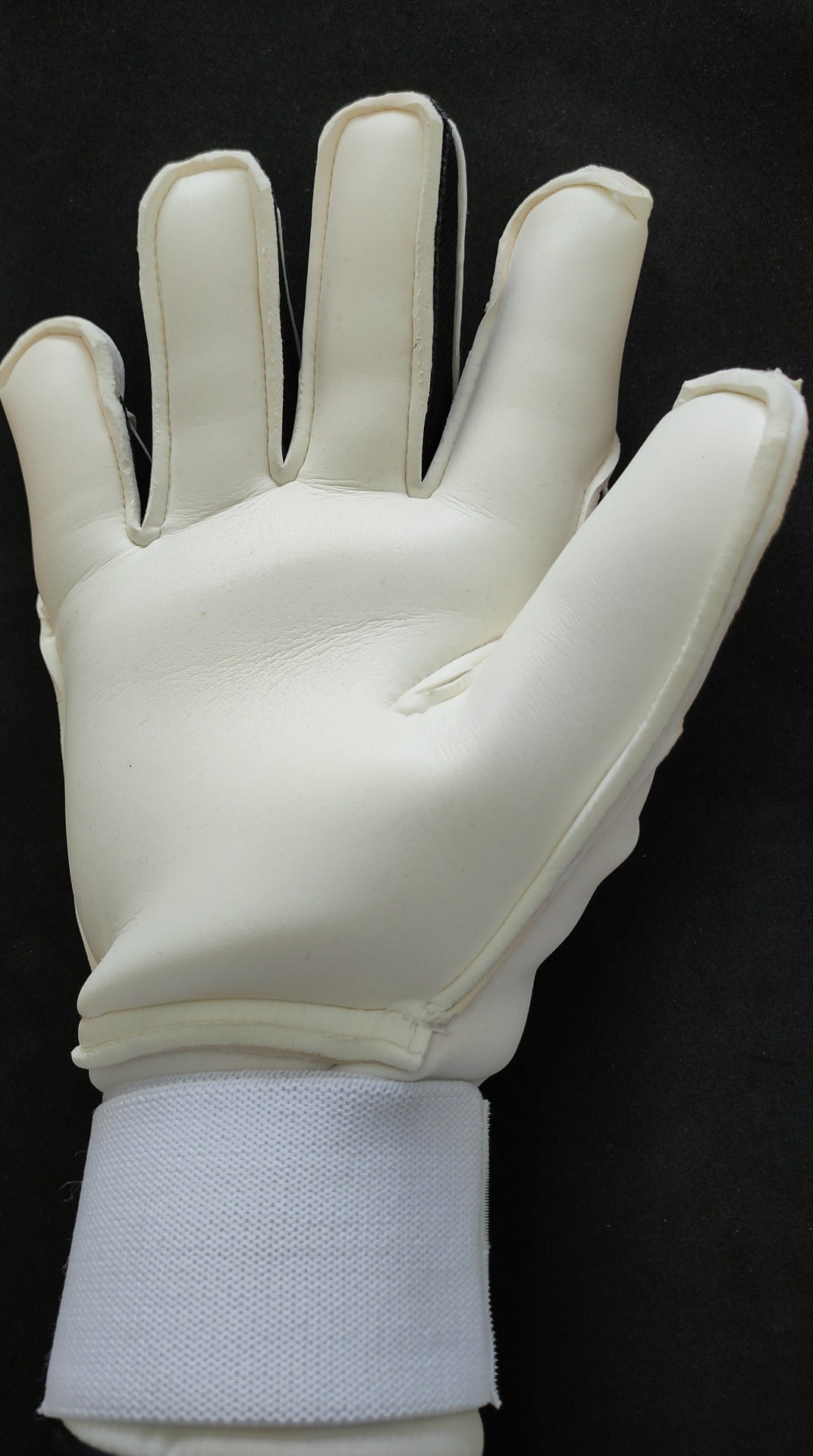 guanti per calcio a 11
