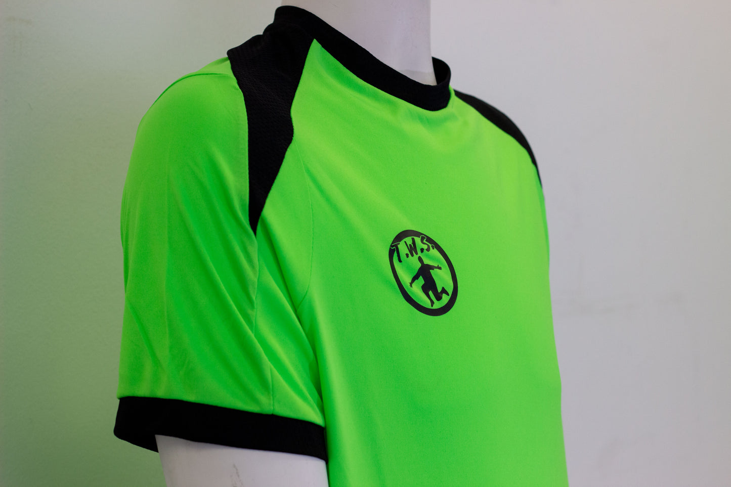 Completo da Allenamento T.W.S. – Maglia e Pantaloncini