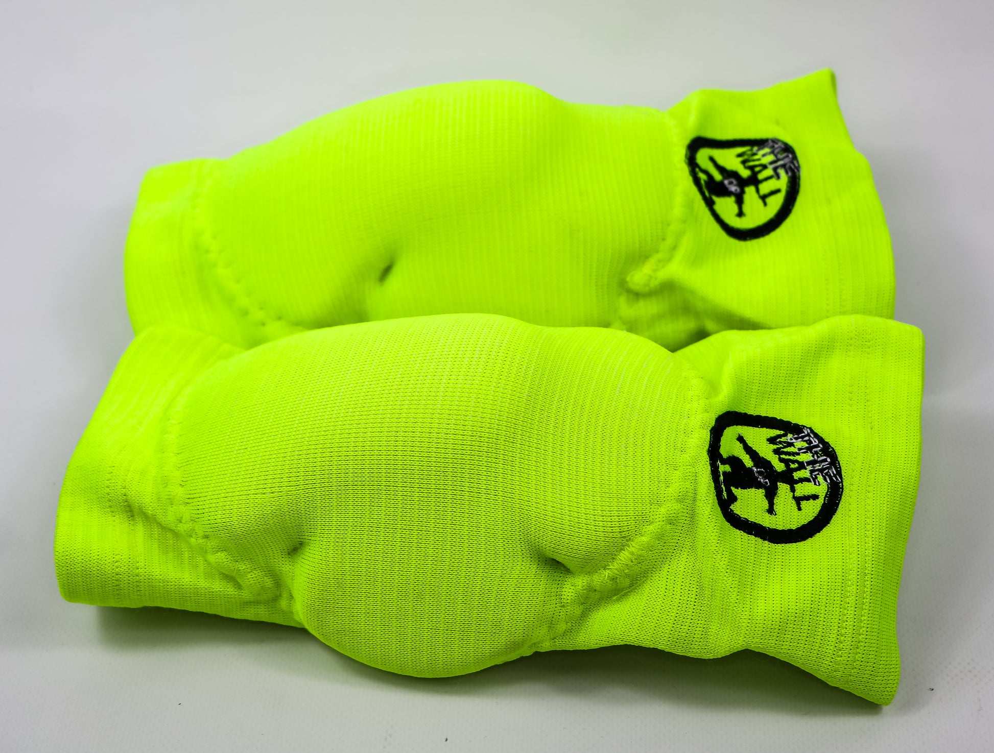 ginocchiere a conchiglia verde fluo futsal