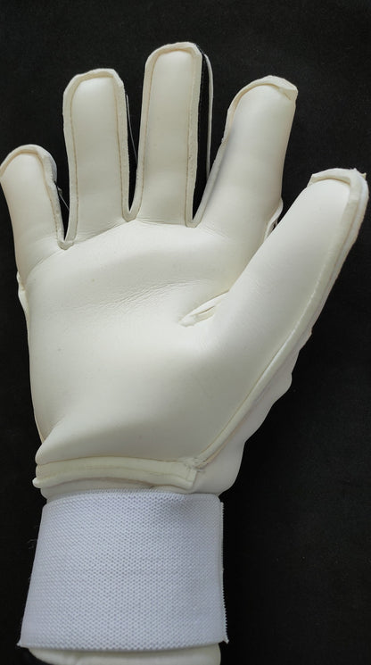 guanti per calcio a 11